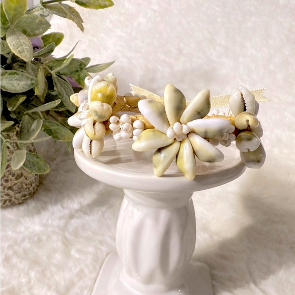 Hawaiian Natural Bead Handmade Bracelet Flower Pattern (unisex) - Picture 4 of 9